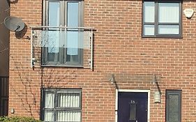 55 Kempster Gardens
